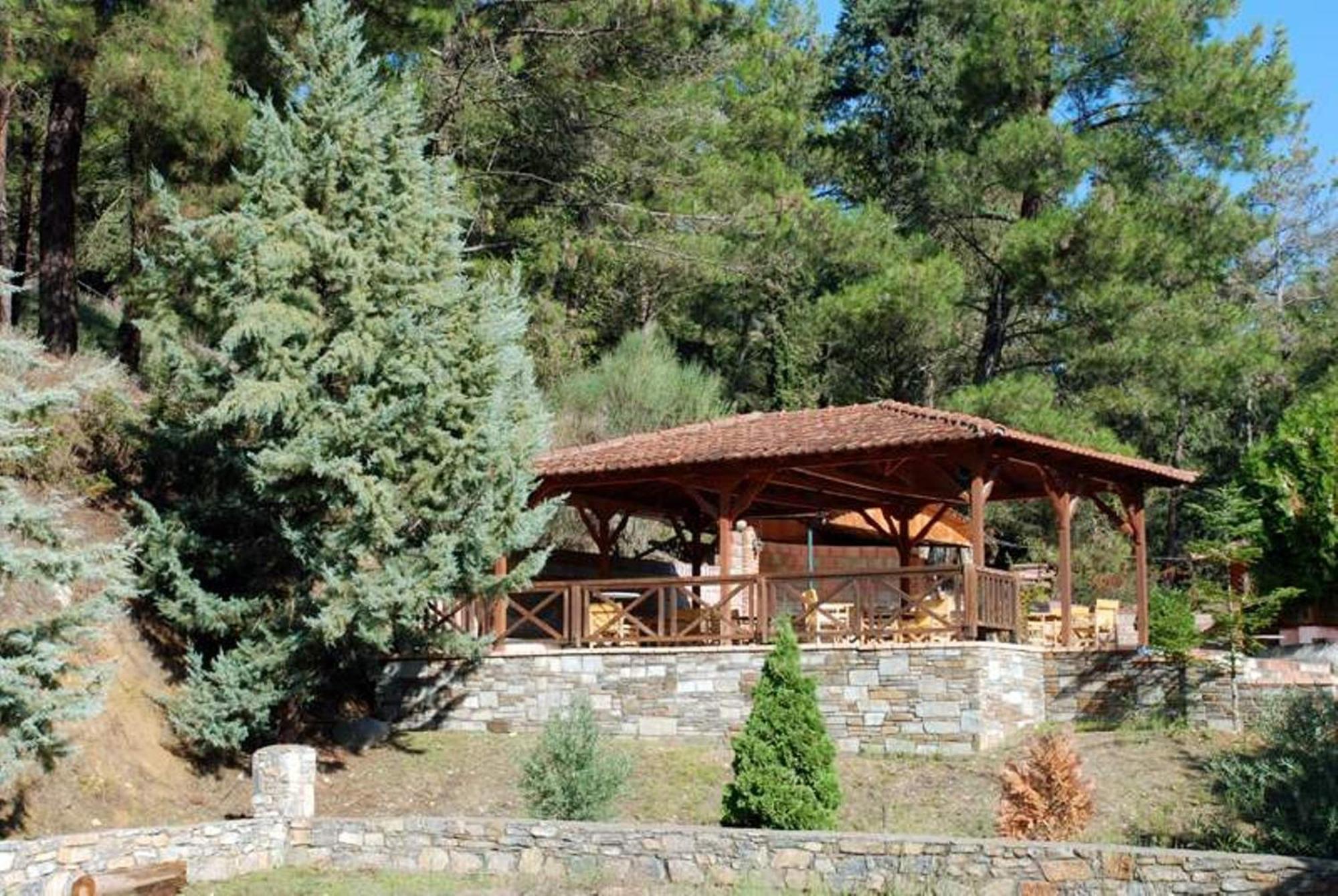 River Side Rooms Elassona Екстер'єр фото