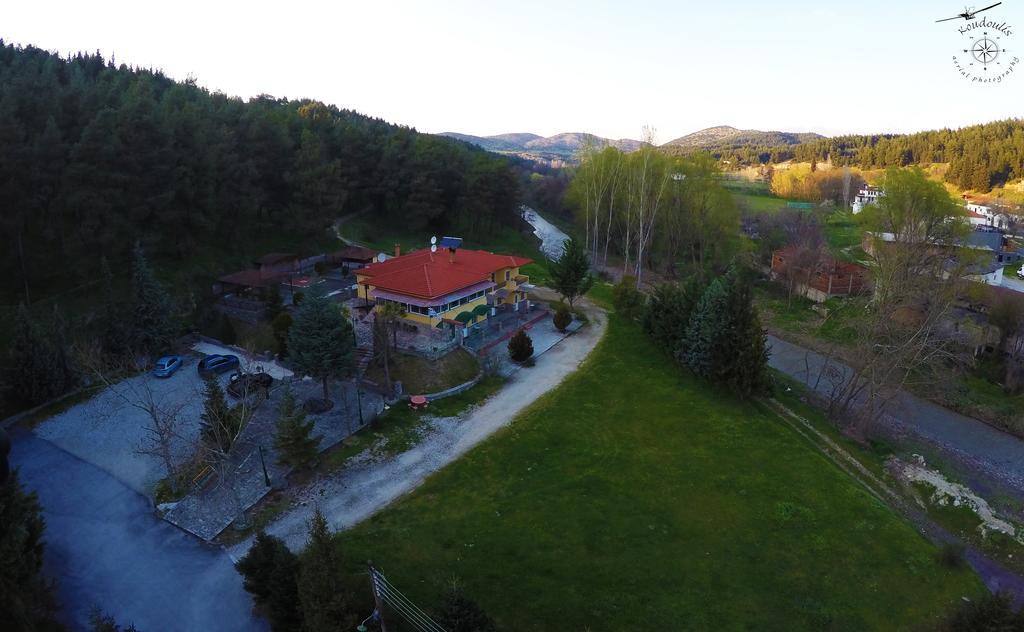 River Side Rooms Elassona Екстер'єр фото